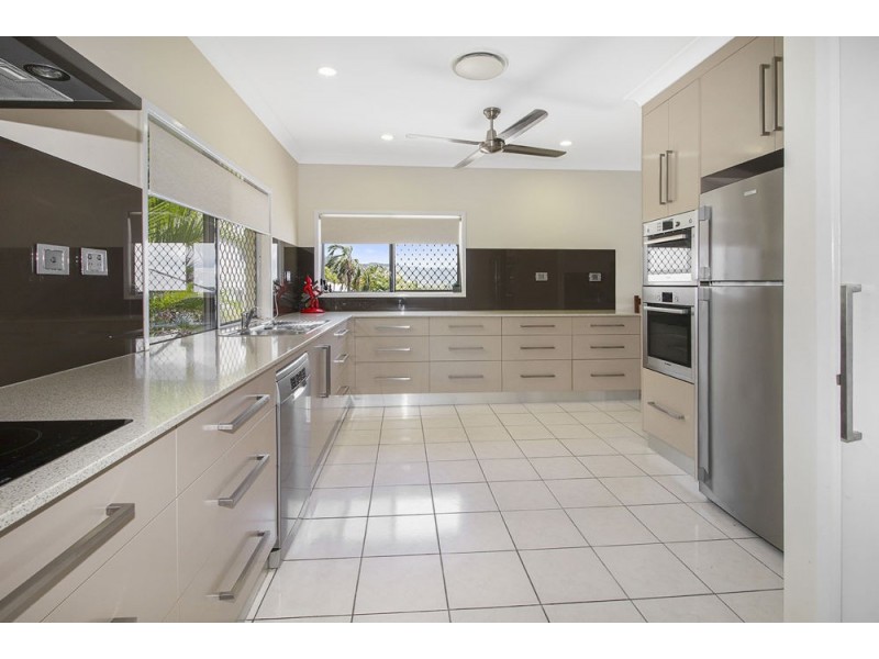 3 Woodmont Place, Mooroobool QLD 4870