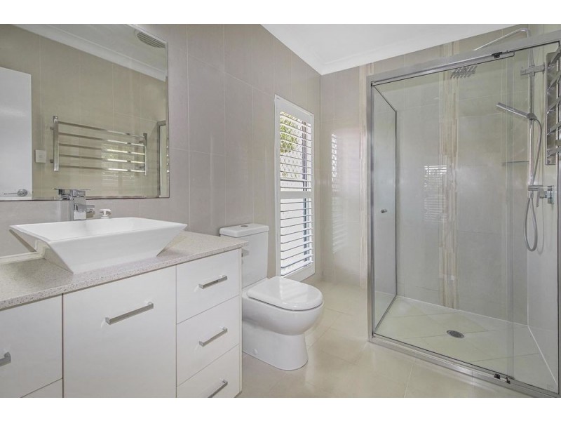 3 Woodmont Place, Mooroobool QLD 4870