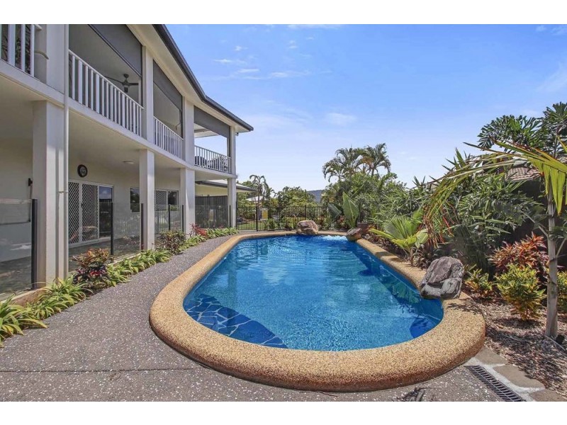 3 Woodmont Place, Mooroobool QLD 4870