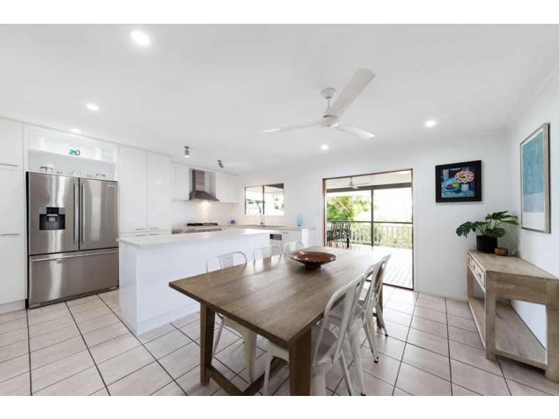 12 McKinlay Street, Whitfield QLD 4870