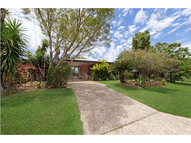 12 McKinlay Street, Whitfield QLD 4870