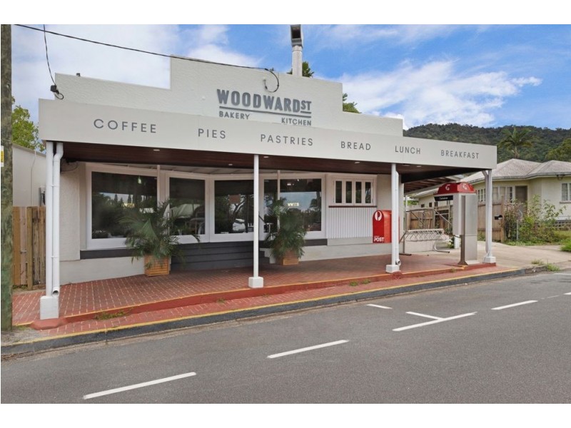 12 McKinlay Street, Whitfield QLD 4870