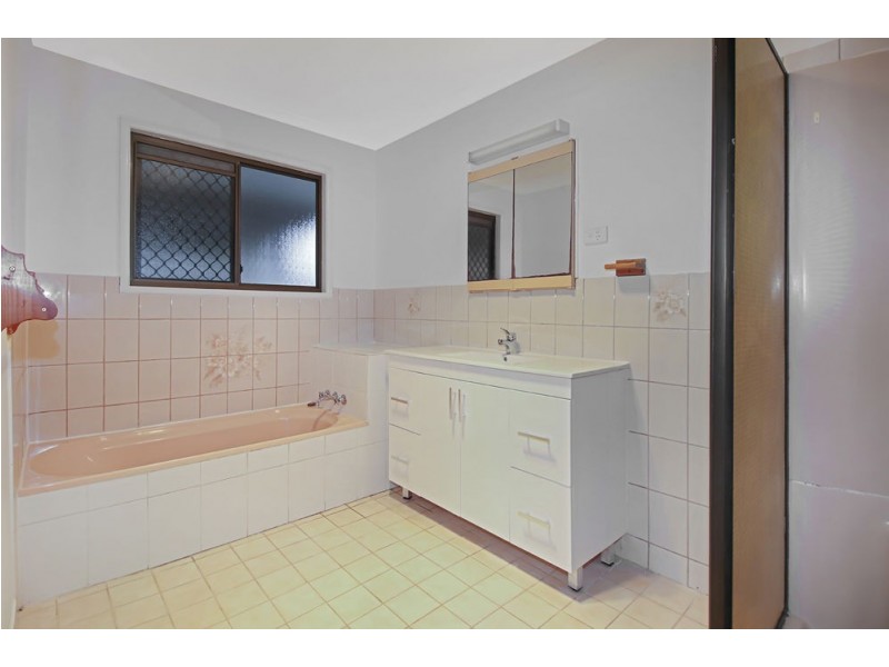 17 Paluma Street, Mount Sheridan QLD 4868