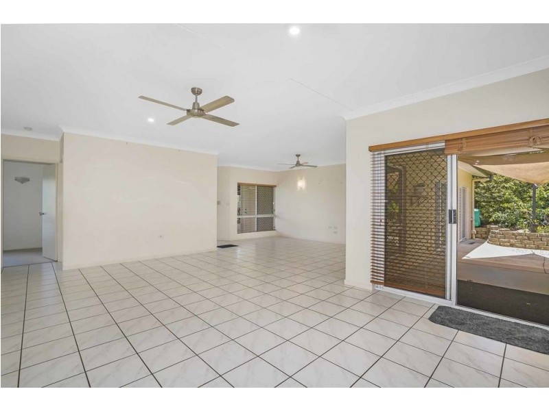 32 Albatross Street, Kewarra Beach QLD 4879