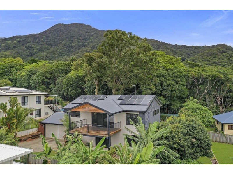 87 Daphne Drive, Redlynch QLD 4870