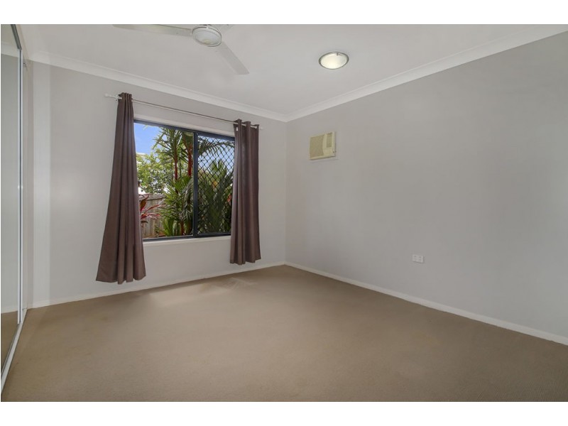 87 Daphne Drive, Redlynch QLD 4870