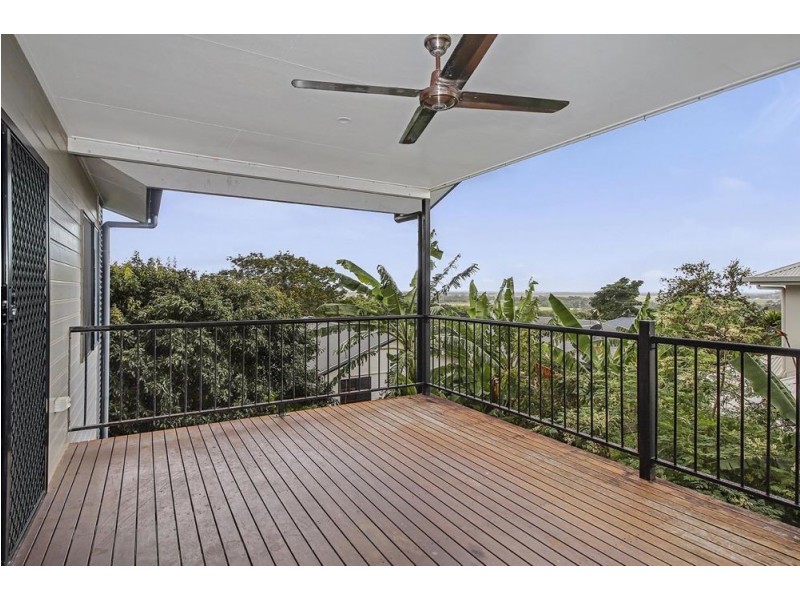 87 Daphne Drive, Redlynch QLD 4870