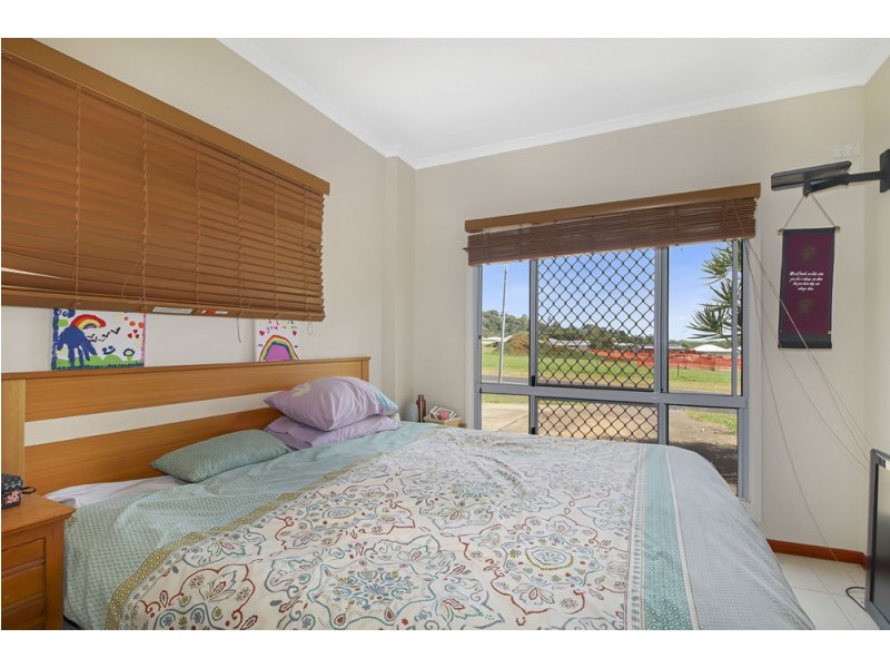 61 Shaws Road, Redlynch QLD 4870