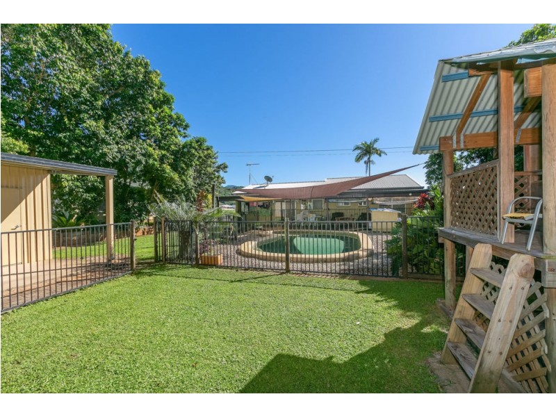 61 Shaws Road, Redlynch QLD 4870