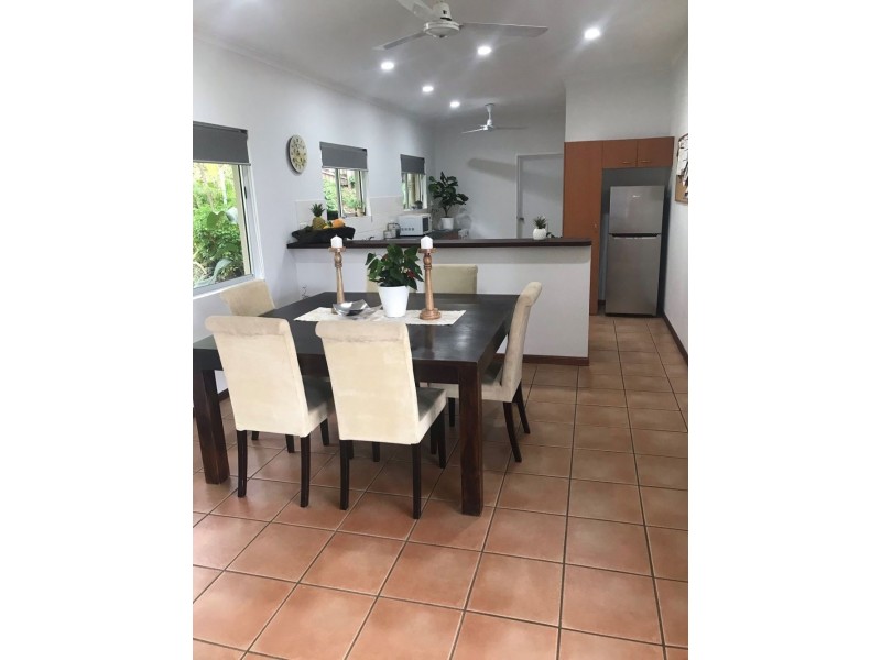 4 Knowles Street, Whitfield QLD 4870