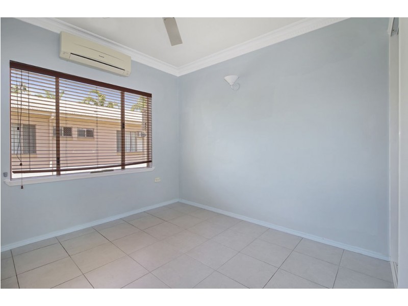 16/2 Chester Court, Manunda QLD 4870