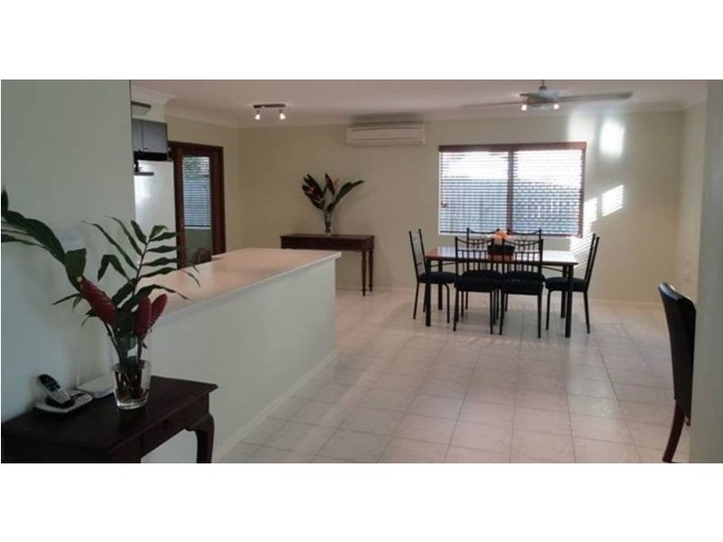 6 Trucano Close, Whitfield QLD 4870