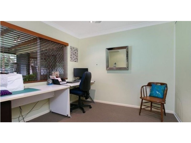 6 Trucano Close, Whitfield QLD 4870