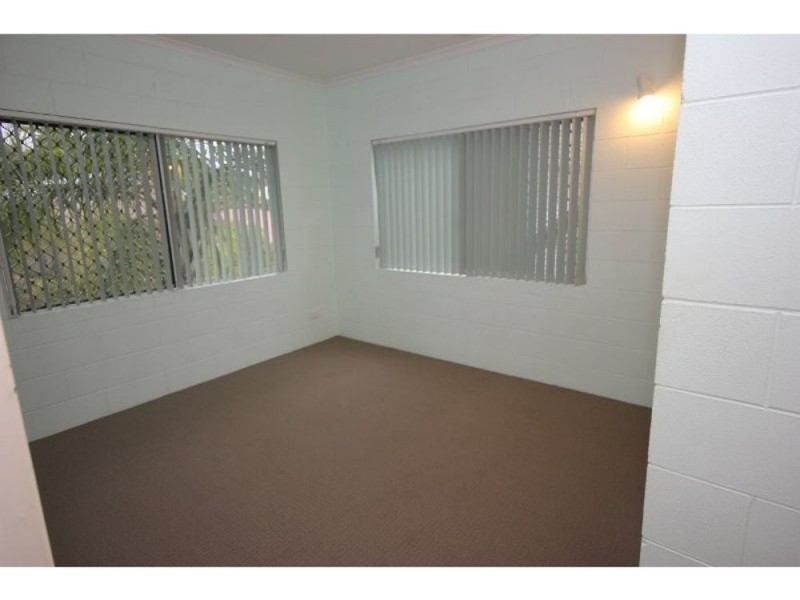 8/8-14 Rose Street, Westcourt QLD 4870