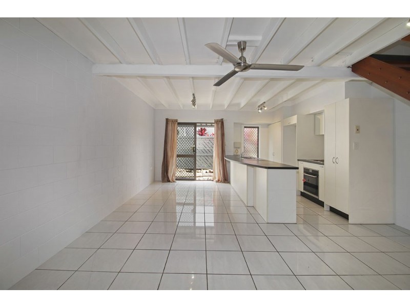 4/10 Maytown Close, Manoora QLD 4870