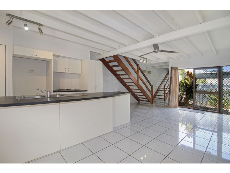 4/10 Maytown Close, Manoora QLD 4870