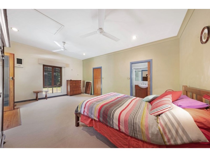 4 Hodel Street, Whitfield QLD 4870