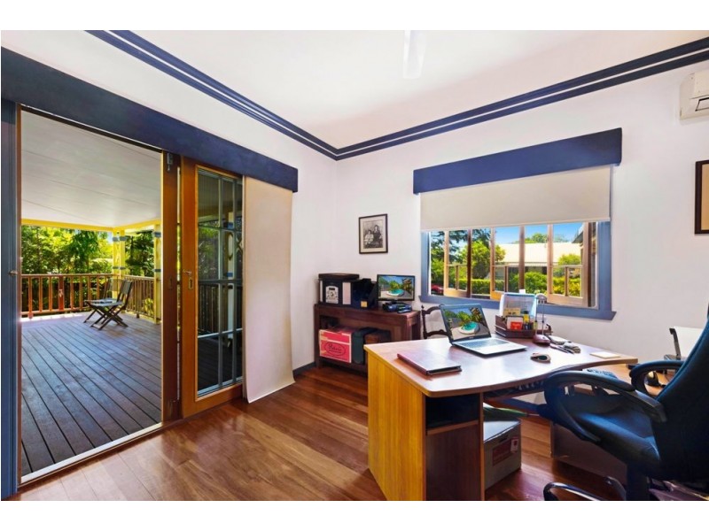 4 Hodel Street, Whitfield QLD 4870