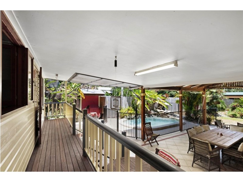 4 Hodel Street, Whitfield QLD 4870