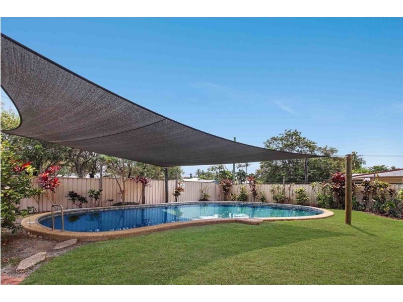 9/439-443 Severin Street, Manunda QLD 4870