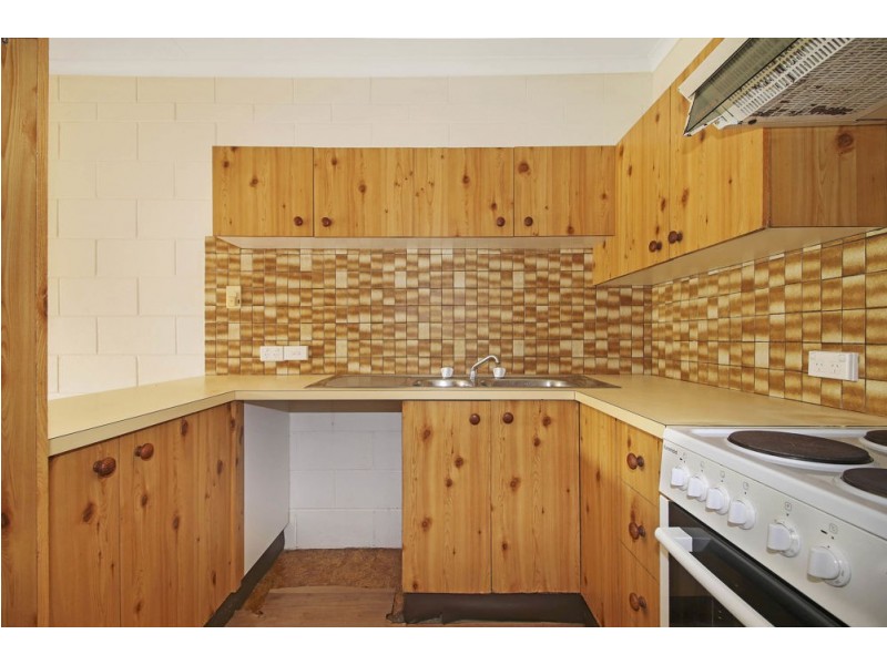 9/439-443 Severin Street, Manunda QLD 4870