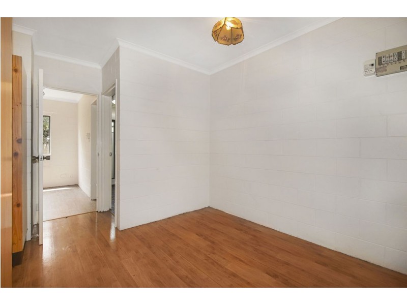 9/439-443 Severin Street, Manunda QLD 4870