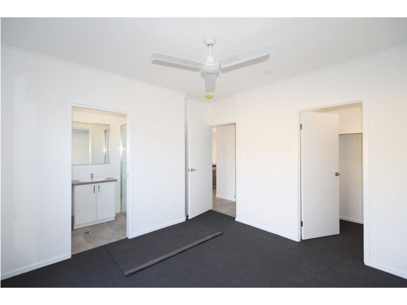 15 Porcupine Way, Mount Peter QLD 4869