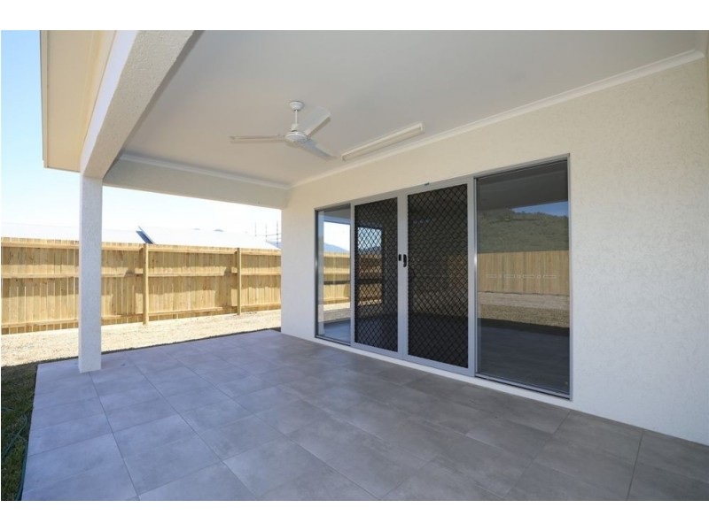 15 Porcupine Way, Mount Peter QLD 4869