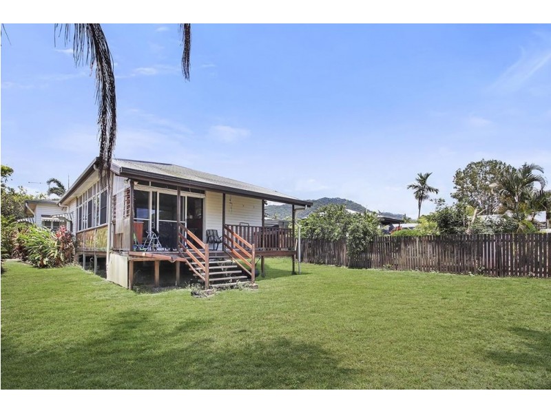 8 Thomson Street, Earlville QLD 4870