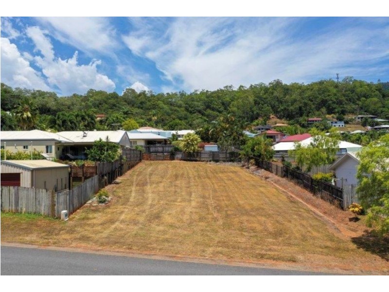 4 Barcoo Close, Bentley Park QLD 4869