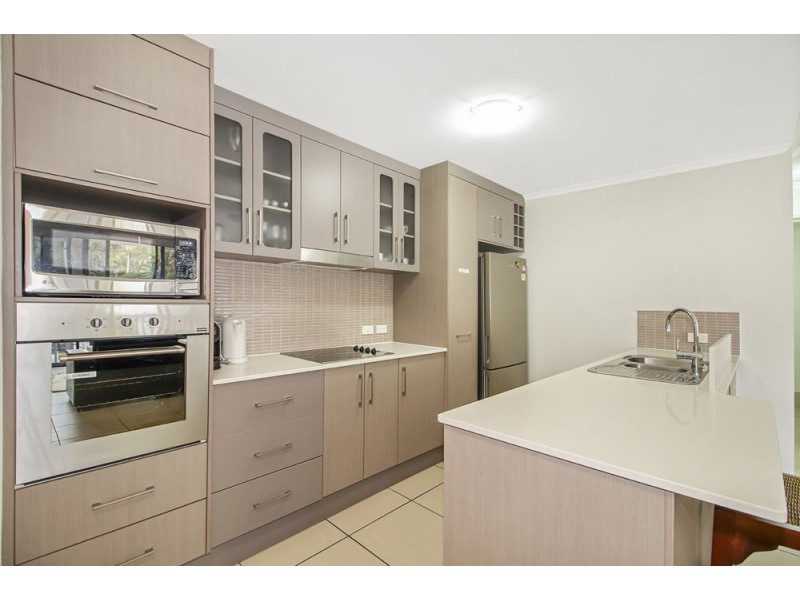 210/26 Veivers Road, Palm Cove QLD 4879