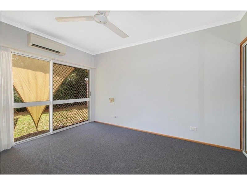 6 Summerhill Drive, Mooroobool QLD 4870