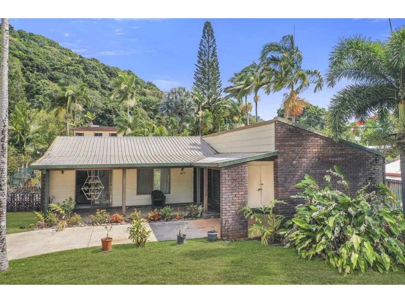 10 Jade Crescent, Caravonica QLD 4878