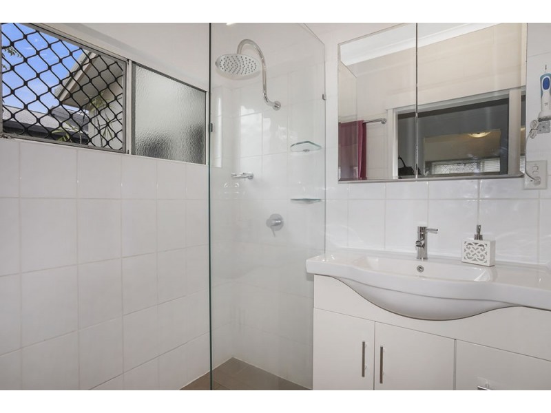 82/2-6 Lake Placid Road, Caravonica QLD 4878