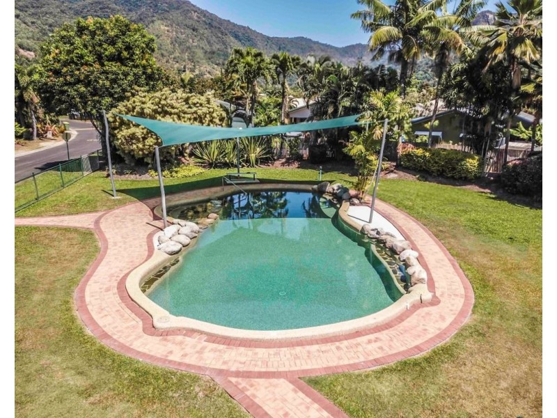 82/2-6 Lake Placid Road, Caravonica QLD 4878