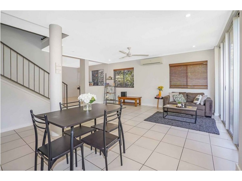 26 Park Street, Bayview Heights QLD 4868
