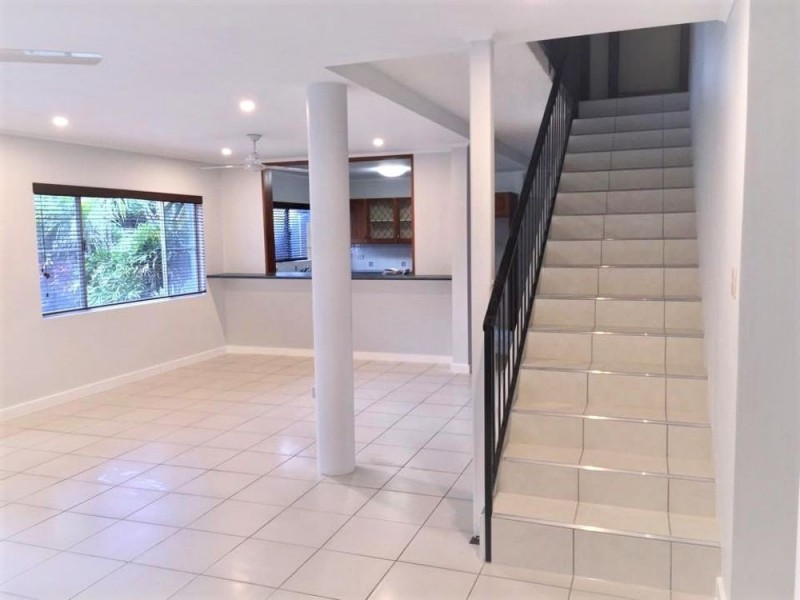 26 Park Street, Bayview Heights QLD 4868