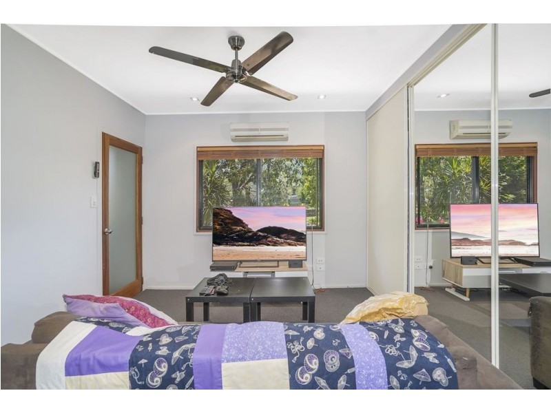 26 Park Street, Bayview Heights QLD 4868