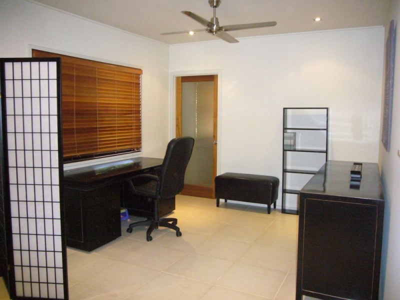 26 Park Street, Bayview Heights QLD 4868