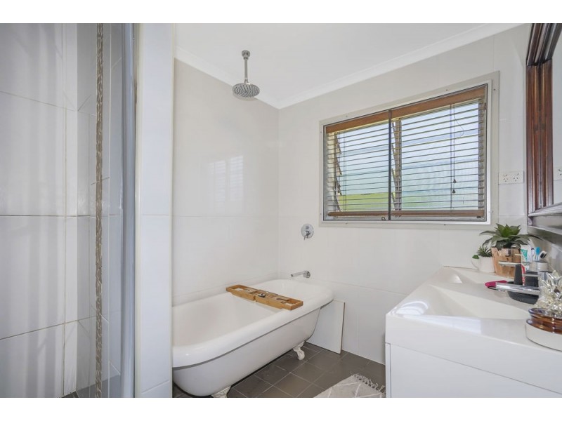 26 Park Street, Bayview Heights QLD 4868