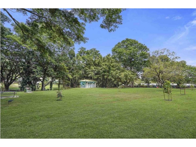 26 Park Street, Bayview Heights QLD 4868
