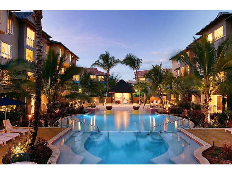 1742/2-10 Greenslopes Street, Cairns North QLD 4870