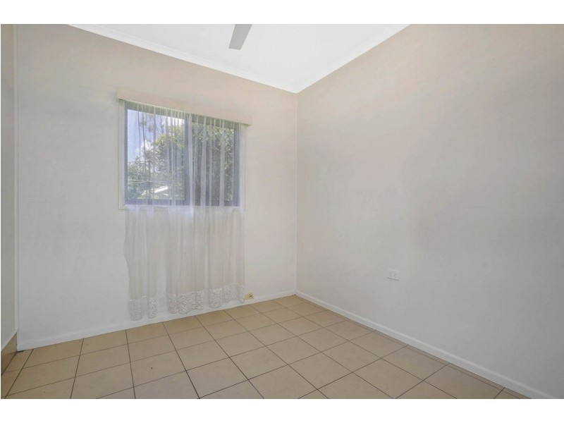 24 Meston Crescent, Brinsmead QLD 4870