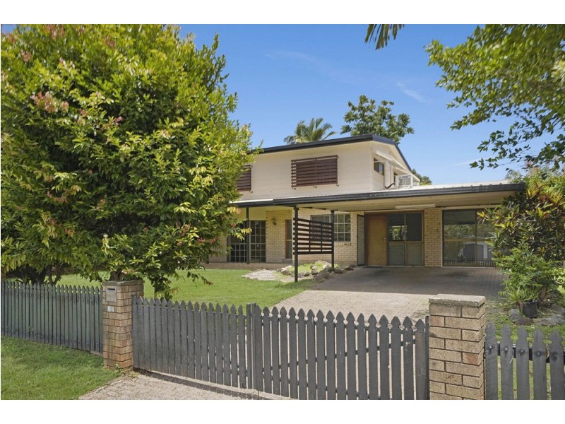 24 Meston Crescent, Brinsmead QLD 4870