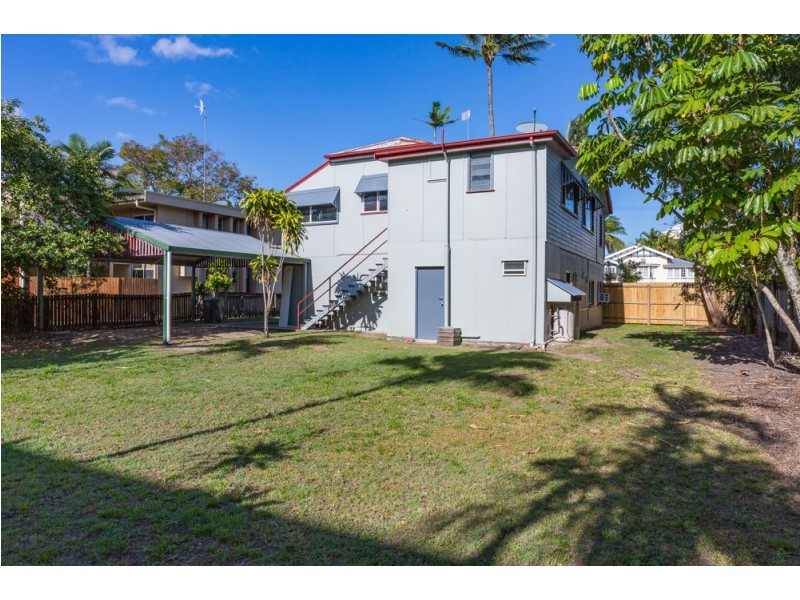 60 Digger Street, Cairns North QLD 4870