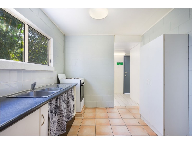 60 Digger Street, Cairns North QLD 4870