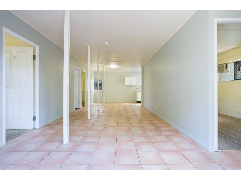 60 Digger Street, Cairns North QLD 4870