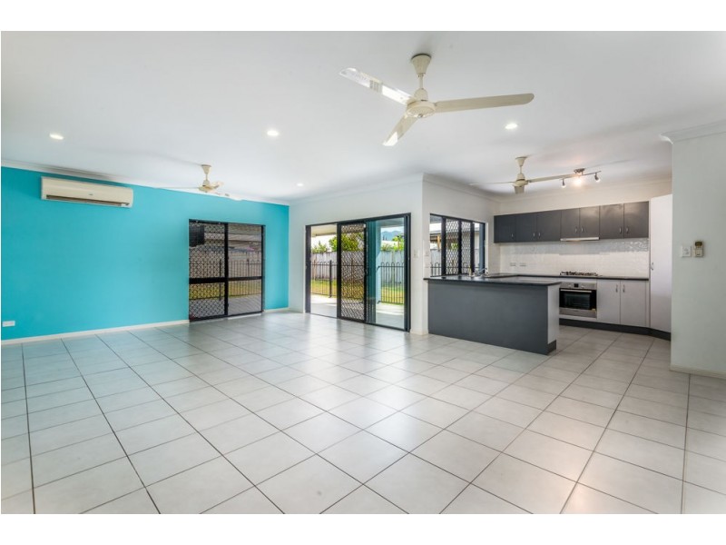 6 Liontown Way, Trinity Park QLD 4879