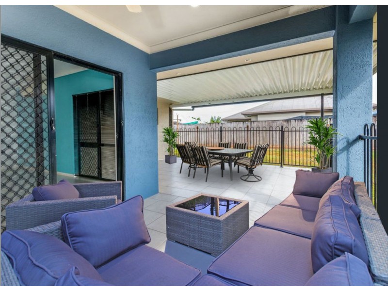 6 Liontown Way, Trinity Park QLD 4879