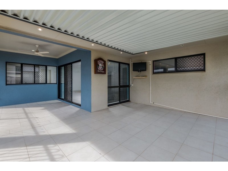 6 Liontown Way, Trinity Park QLD 4879